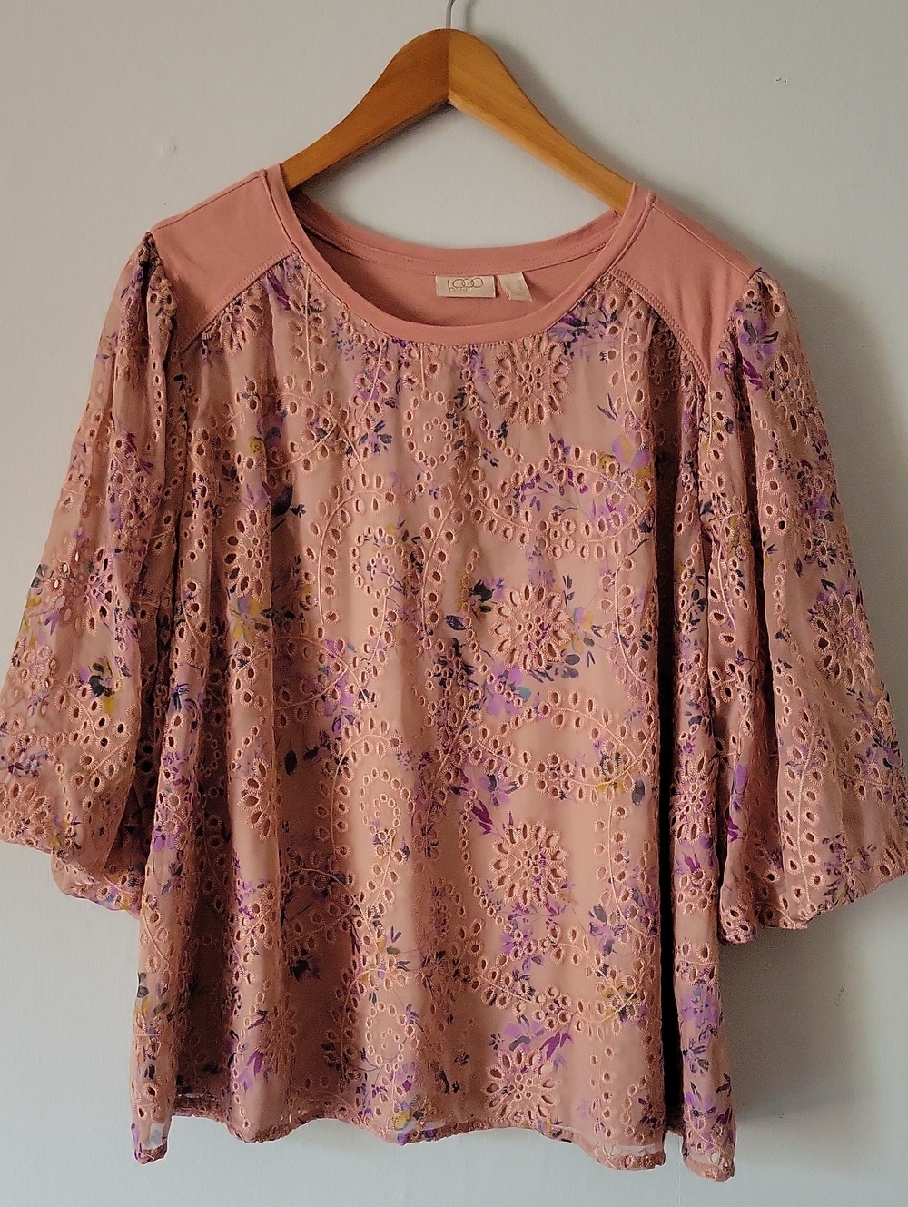 LOGO Lavish Dusty Pink Eyelet Floral Puff-Sleeve Blouse Size Large